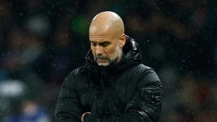 Manchester City is considering selling Jack Grealish as a replacement.