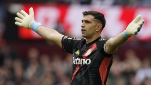 El Barcelona tantea el fichaje de Dibu Martínez