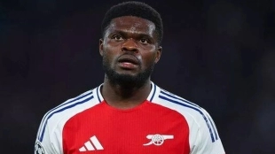 CLOSED: Arsenal completes the signing of Thomas's replacement.