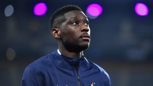 Kolo Muani tiene un pie en la Premier League / Football Italia