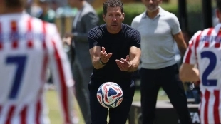 OFFICIAL: Atlético announces its first top signing of the summer.