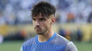 The future of Raúl Asencio is uncertain: he already has an offer on the table.