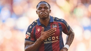 La Premier League se pelea por el fichaje de Etta Eyong