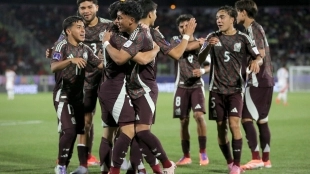 Los jugadores de México sub-20 celebran un gol en el Mundial sub-20