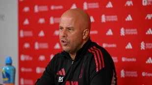 El Liverpool le da un toque de atención a Arne Slot