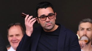 The football player that Deco wants to force into Barcelona