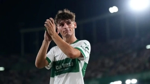 El Arsenal se lanza a la batalla por Rodrigo Mendoza, joya del Elche