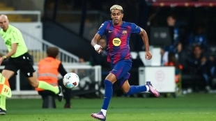 Lamine Yamal during a match with FC Barcelona