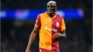 Victor Osimhen durante un partido con el Galatasaray