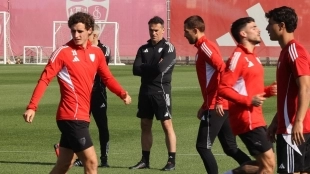 El Sevilla encuentra nuevo portero en la Premier