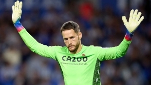 El Barça intenta tentar a Álex Remiro