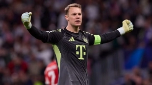 Manuel Neuer celebra una victoria del Bayern de Múnich