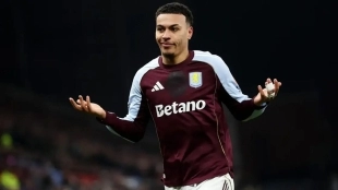 Morgan Rogers celebra un gol anotado con el Aston Villa