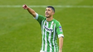 Guido Rodríguez durante un partido con el Real Betis