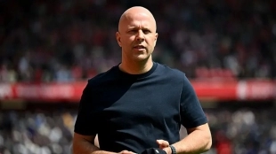 El posible destino de Arne Slot tras salir del Liverpool