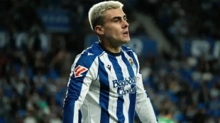 La Premier se quiere llevar a Barrenetxea