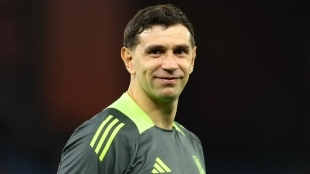La Juventus aprieta por el fichaje del Dibu Martínez