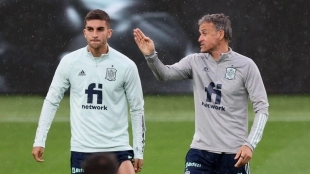 Luis Enrique presiona al PSG por Ferran Torres