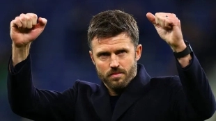 Los 4 mediocampistas que sigue el Manchester United