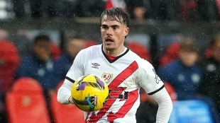 Triple opción en el Rayo para reemplazar a Chavarría