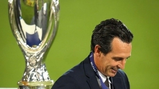 Unai Emery se queda solo