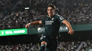The reason why Barcelona did not sign Carlos Espí