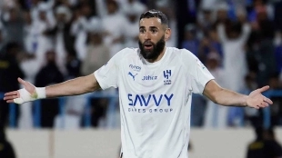 Ferdinand pide al Manchester United el fichaje de Benzema