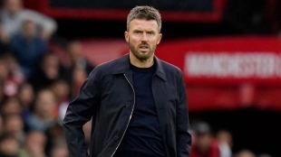 El Manchester United busca delantero