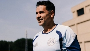 Una leyenda del Ajax arremete contra Míchel: "Da vergüenza escucharlo"