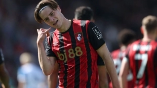 El AC Milan entra en la puja por Alex Scott 